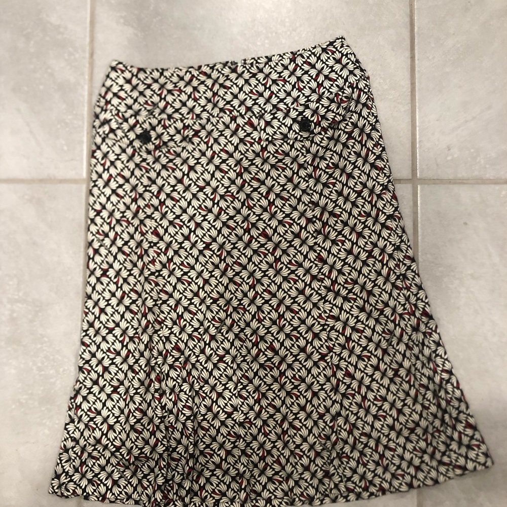 BURBERRY LONDON Flare Skirt Knee Length All Over Pattern 36 Black White small - Picture 11 of 14